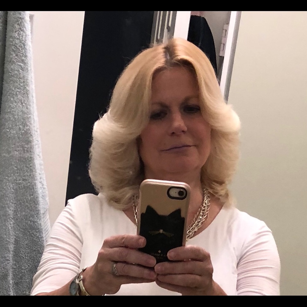 Meet your Posher, Yvonne